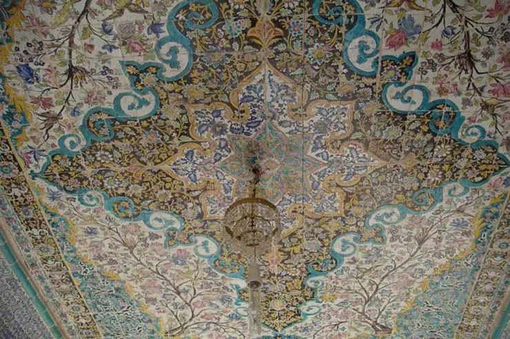 کاشی کاری های تکیه معاون الملک کرمانشاه