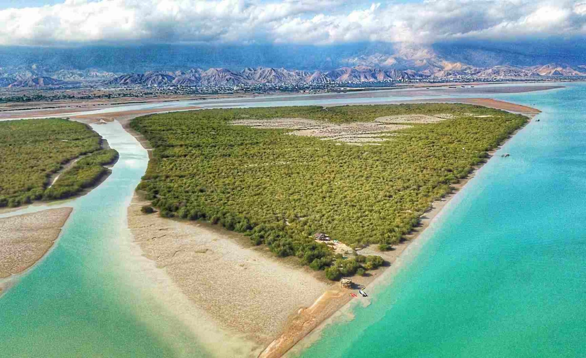 آشنایی با بندر خمیر