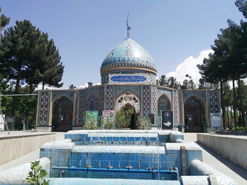 آرامگاه فضل بن شاذان